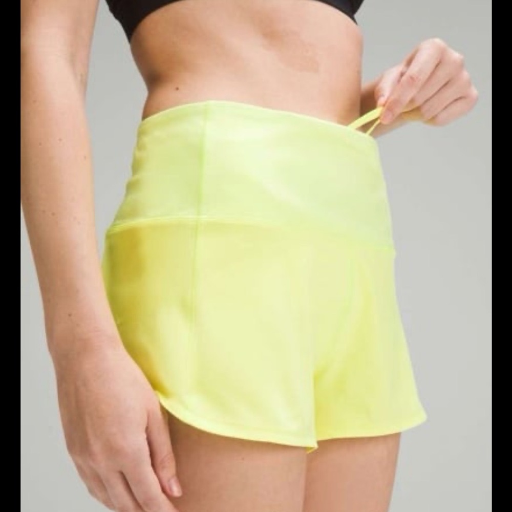 NWT Lululemon Speed Up High-Rise Lined Short 2.5"
Electric Lemon size 14 - Picture 3 of 7